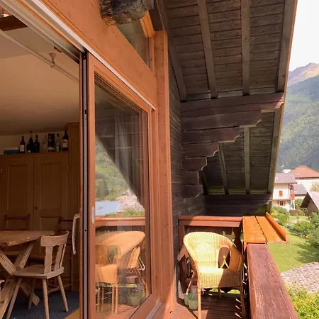 Amazing Mt Blanc View 2 Bed, Parking, 10mins Walk Appartement