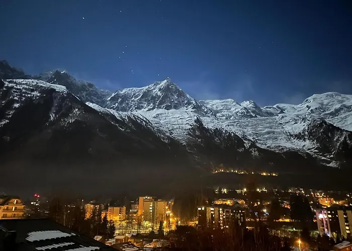 Amazing Mt Blanc View 2 Bed, Parking, 10mins Walk Appartement